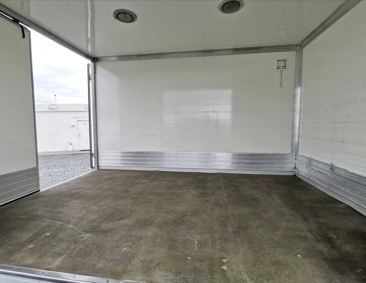 Volkswagen Transporter 16