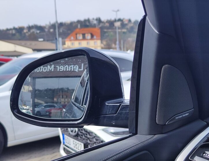 BMW X5 SUV / Terénní 3,0 l 250 kw