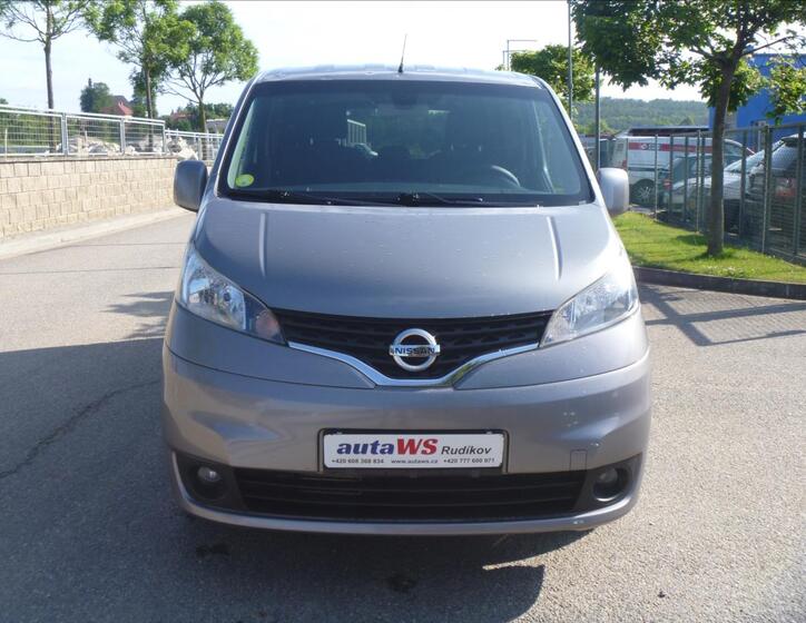 Nissan NV200 2