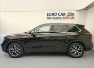 Volkswagen Touareg 3