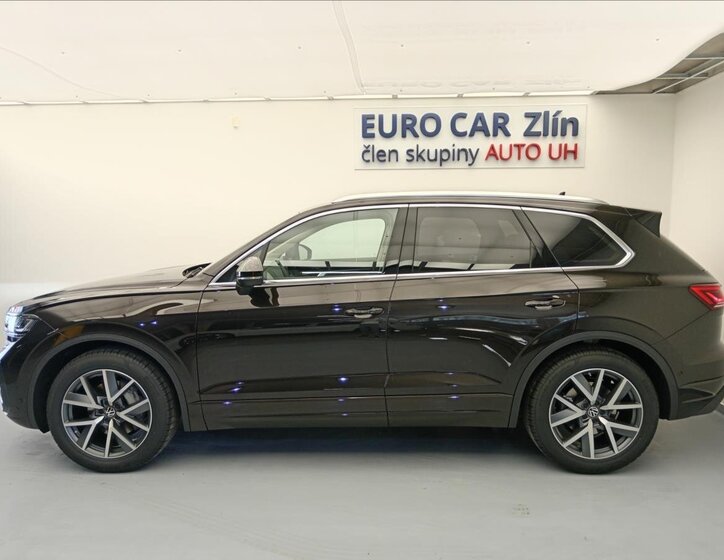 Volkswagen Touareg 3