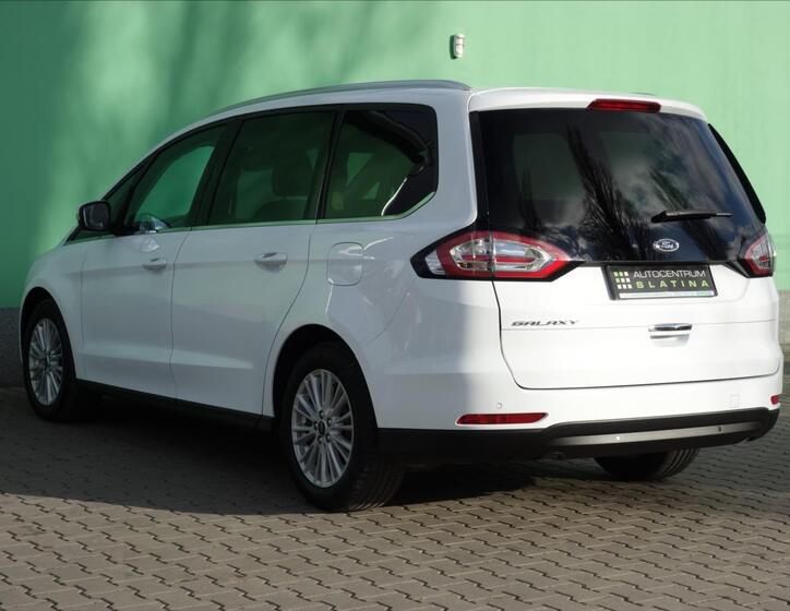 Ford Galaxy 14