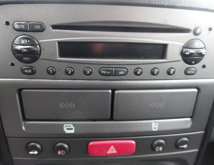 Alfa Romeo 147 Hatchback 1,6 l 77 kw