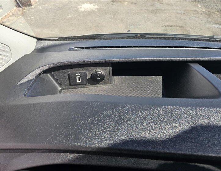 Ford Transit Custom Kombi 2,0 l 96 kw