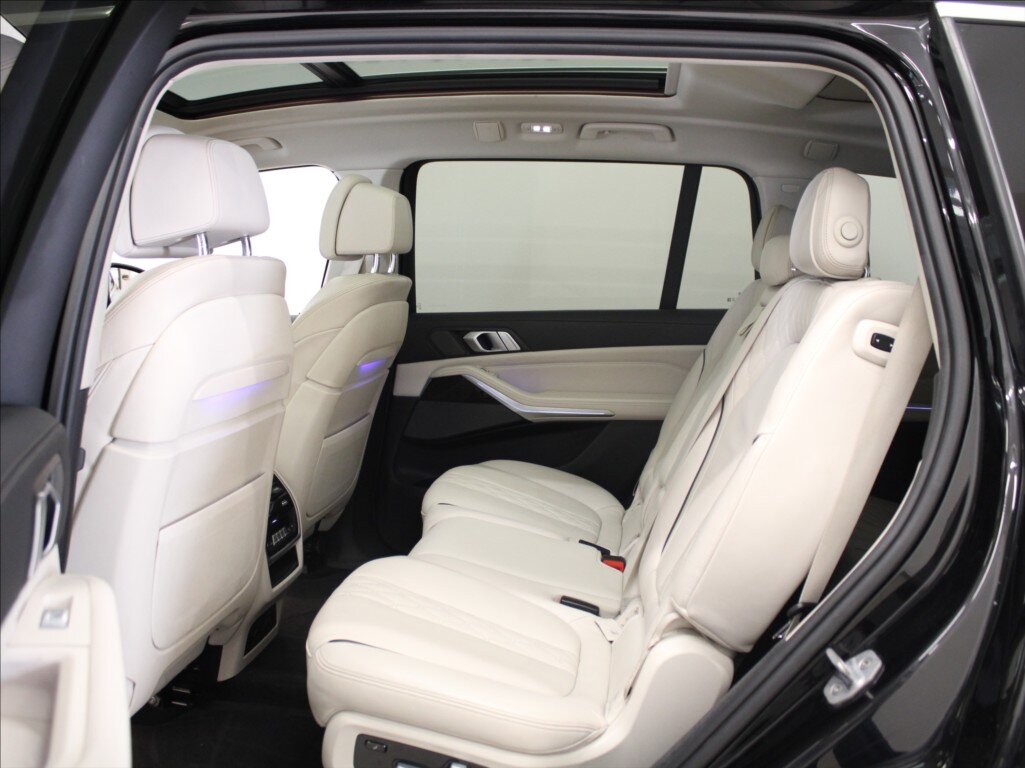 BMW X7 SUV / Terénní 3,0 l 195 kw