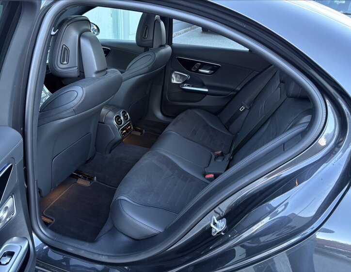 Mercedes-Benz Třídy C 33