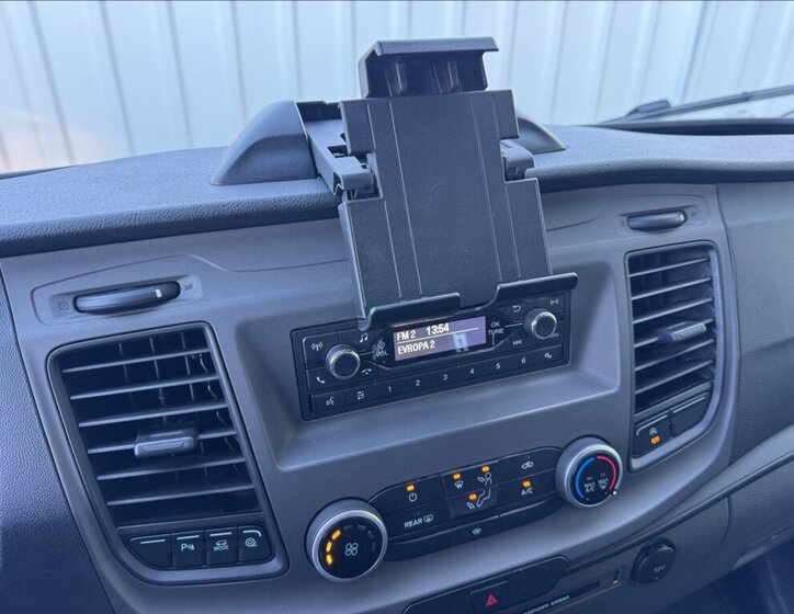 Ford Transit Kombi 2,0 l 96 kw