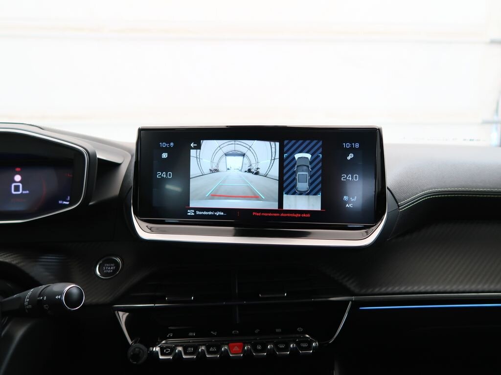 Peugeot 2008 SUV 1,2 l 96 kw