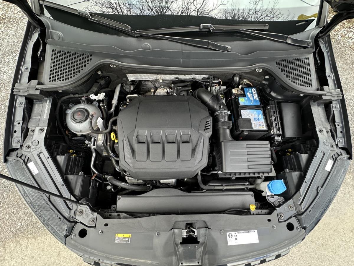 Škoda Karoq SUV / Terénní 2,0 l 140 kw