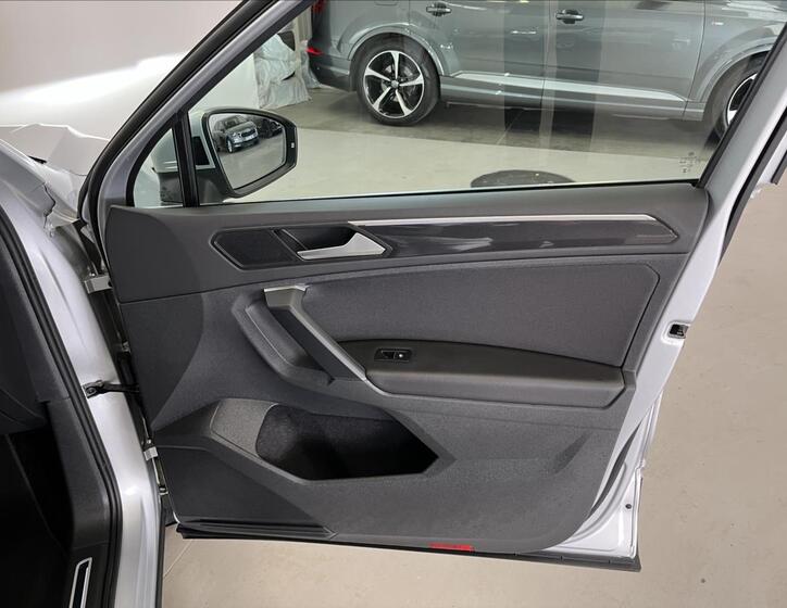 Volkswagen Tiguan 27