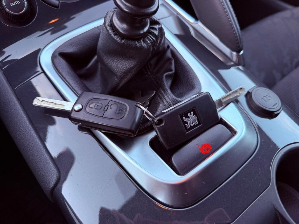 Peugeot 3008 Kombi 2,0 l 110 kw