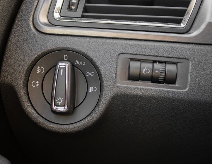 Škoda Rapid Sedan / Limuzína 1,4 l 66 kw