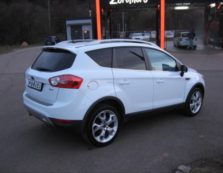 Ford Kuga 6