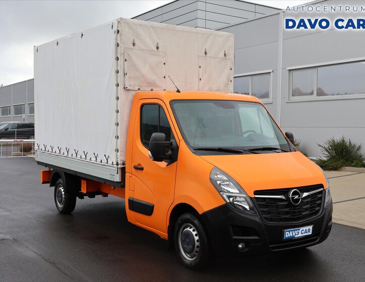 Opel Movano 1