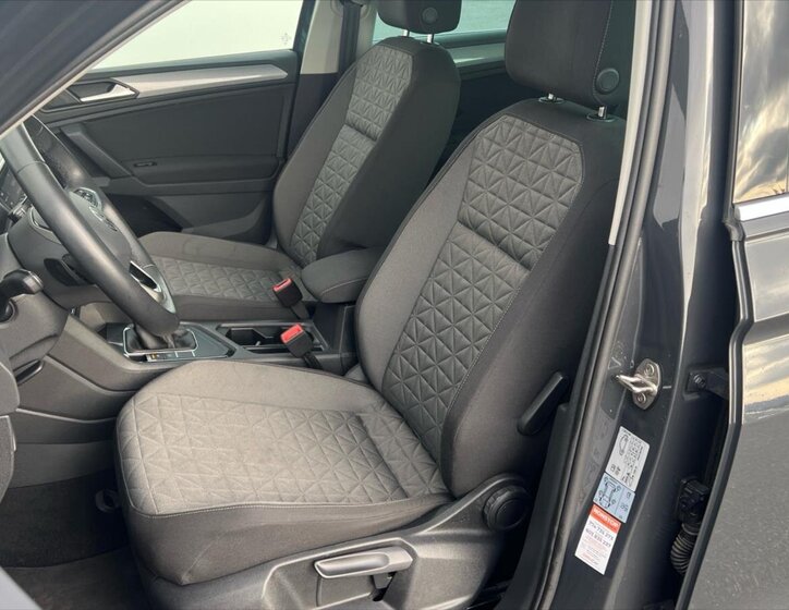 Volkswagen Tiguan 11