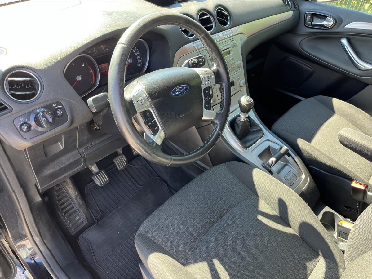 Ford Galaxy MPV 2,0 l 96 kw