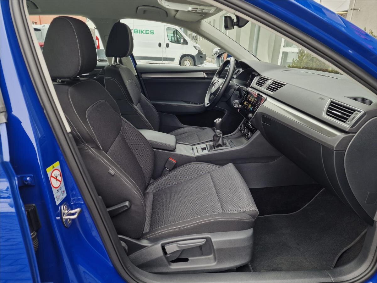 Škoda Superb Kombi 1,5 l 110 kw