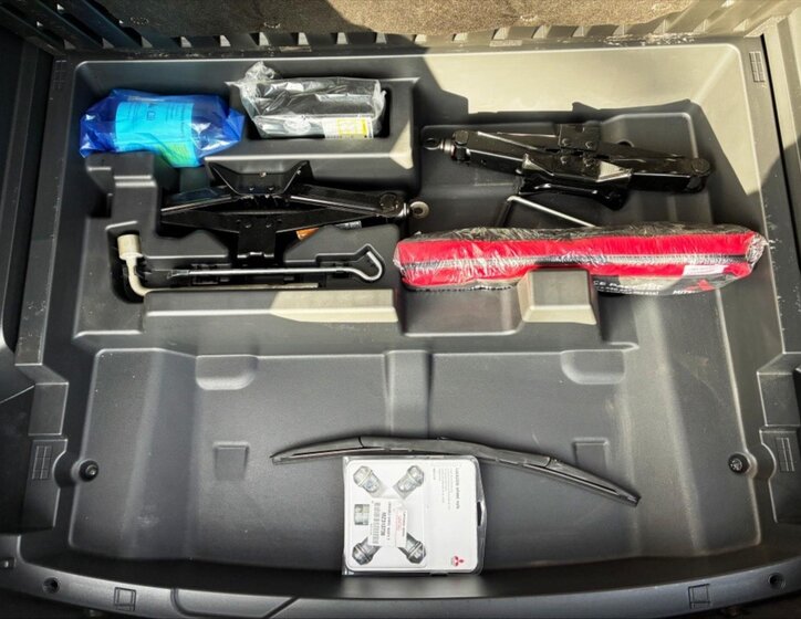 Mitsubishi Eclipse Cross 12