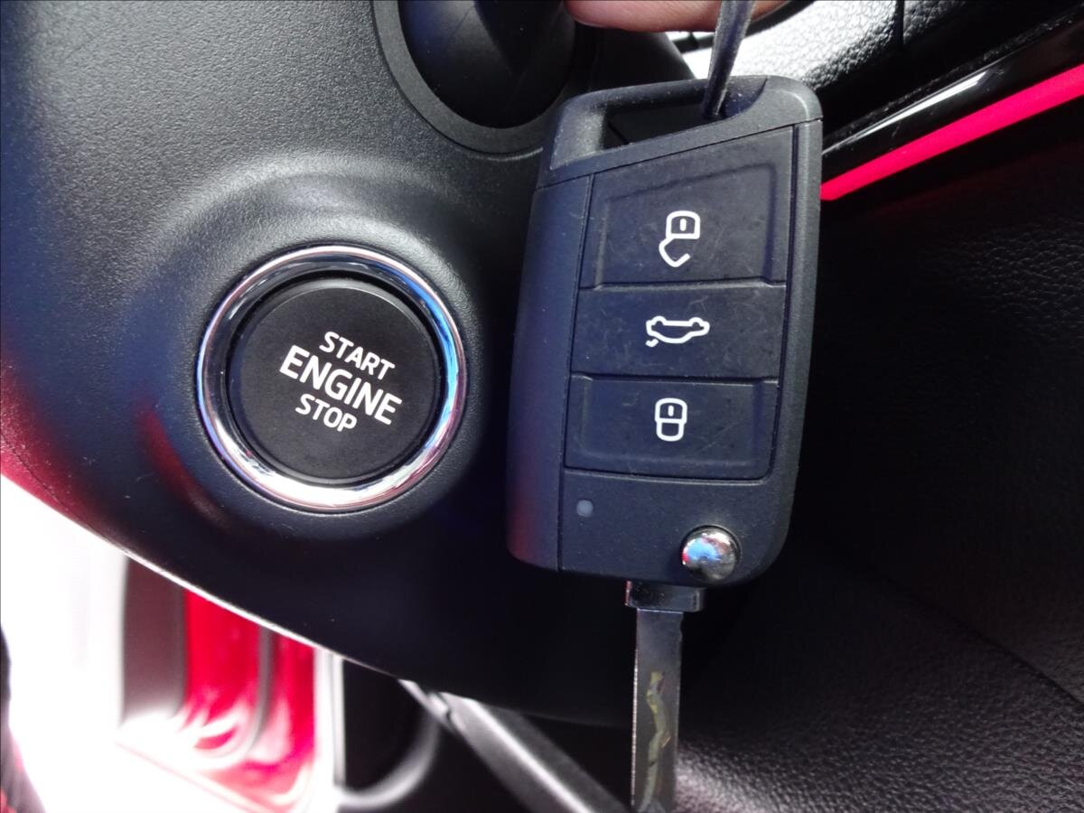 Škoda Karoq Kombi 2,0 l 110 kw