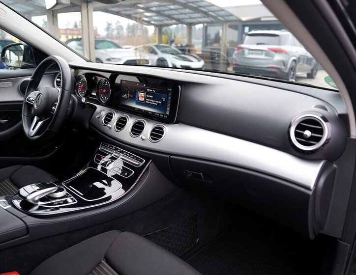 Mercedes-Benz Třídy E Kombi 2,0 l 143 kw