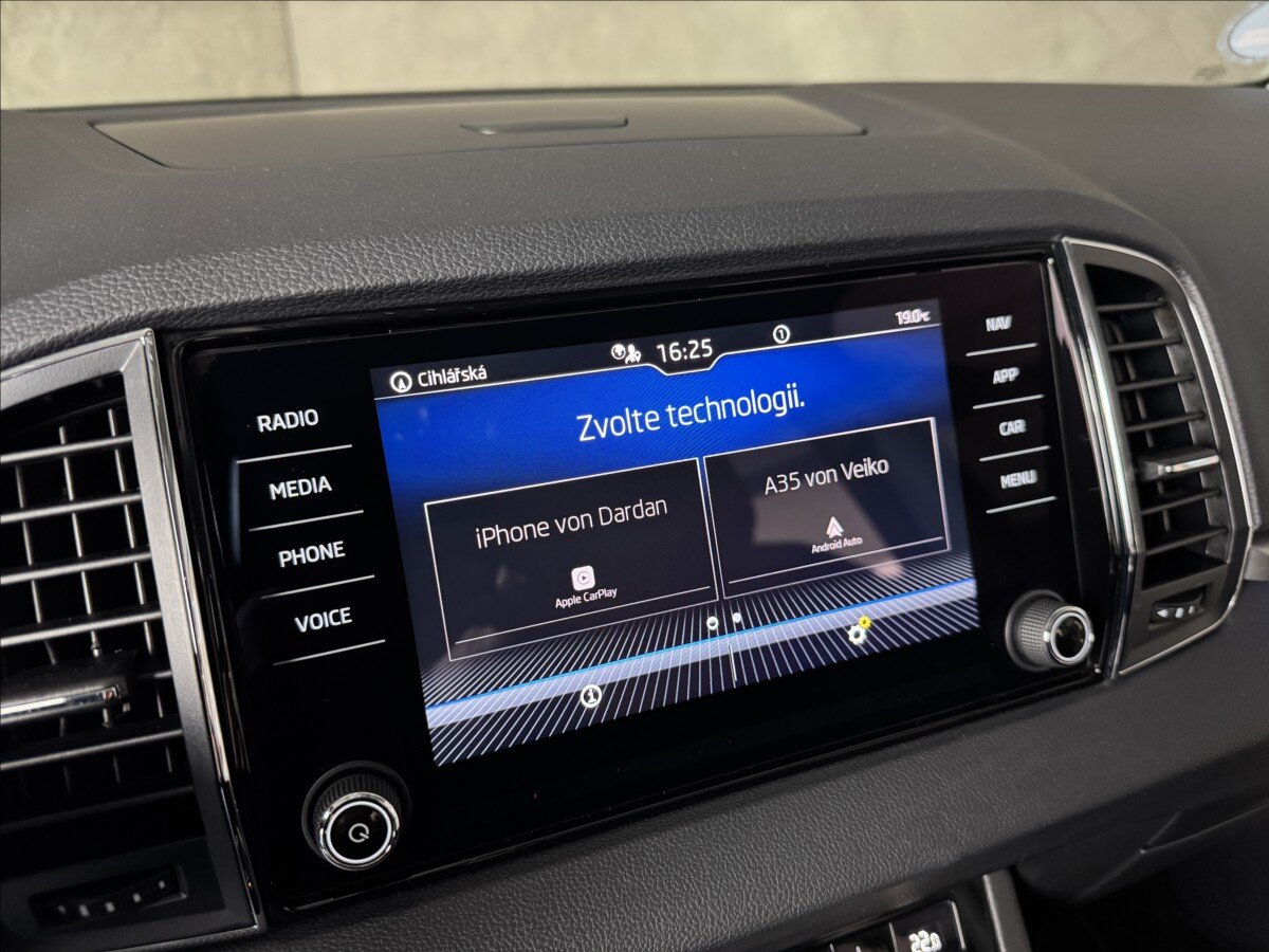 Škoda Karoq SUV 1,5 l 110 kw