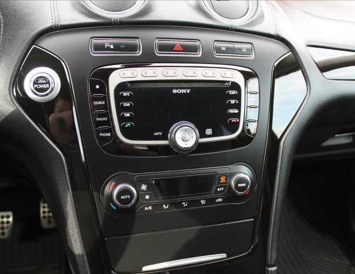 Ford Mondeo Kombi 2,0 l 103 kw