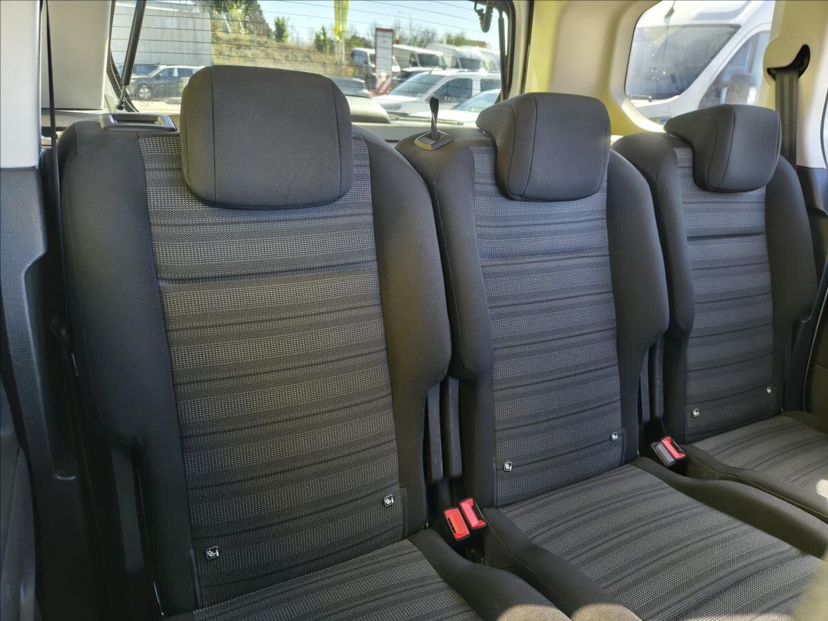 Opel Combo MPV 1,5 l 96 kw