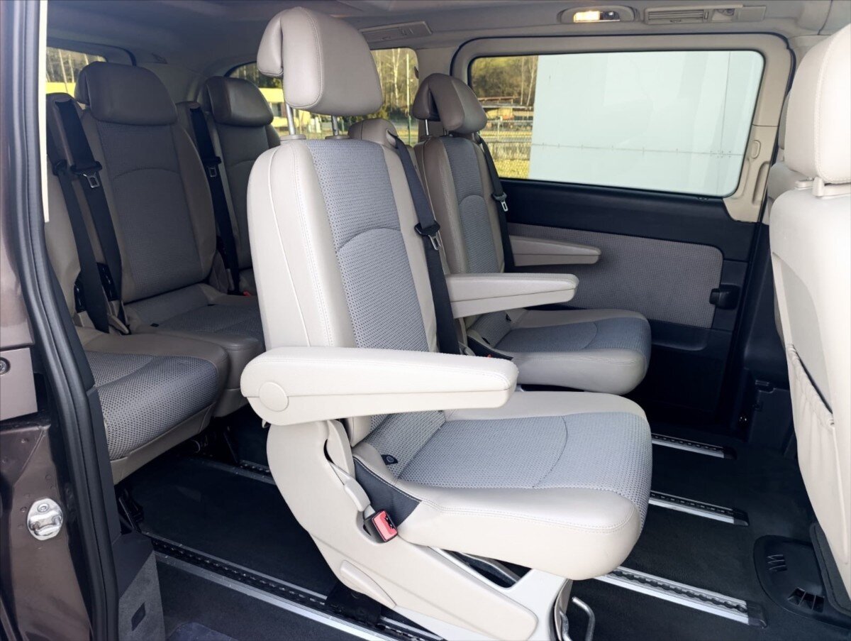 Mercedes-Benz Viano MPV 3,0 l 165 kw