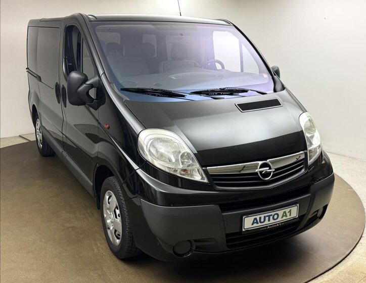 Opel Vivaro Kombi 2,0 l 84 kw