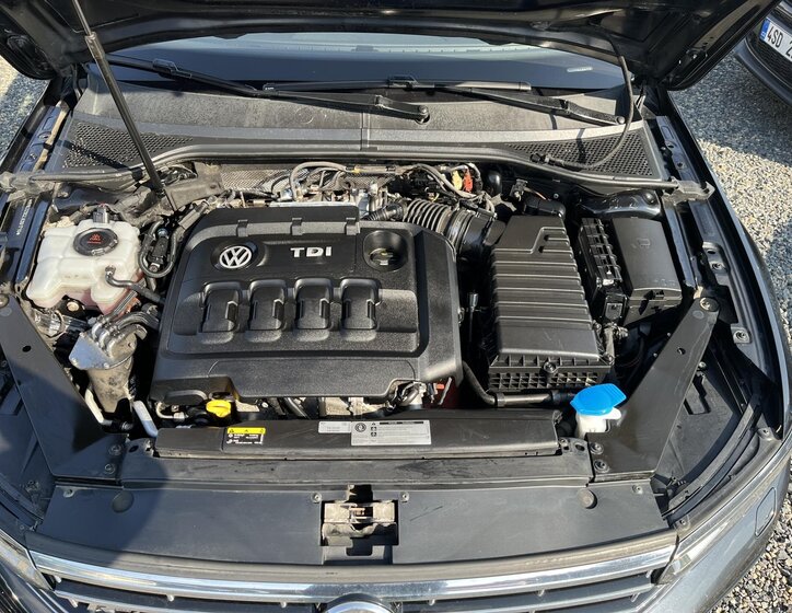 Volkswagen Passat Kombi 2,0 l 176 kw