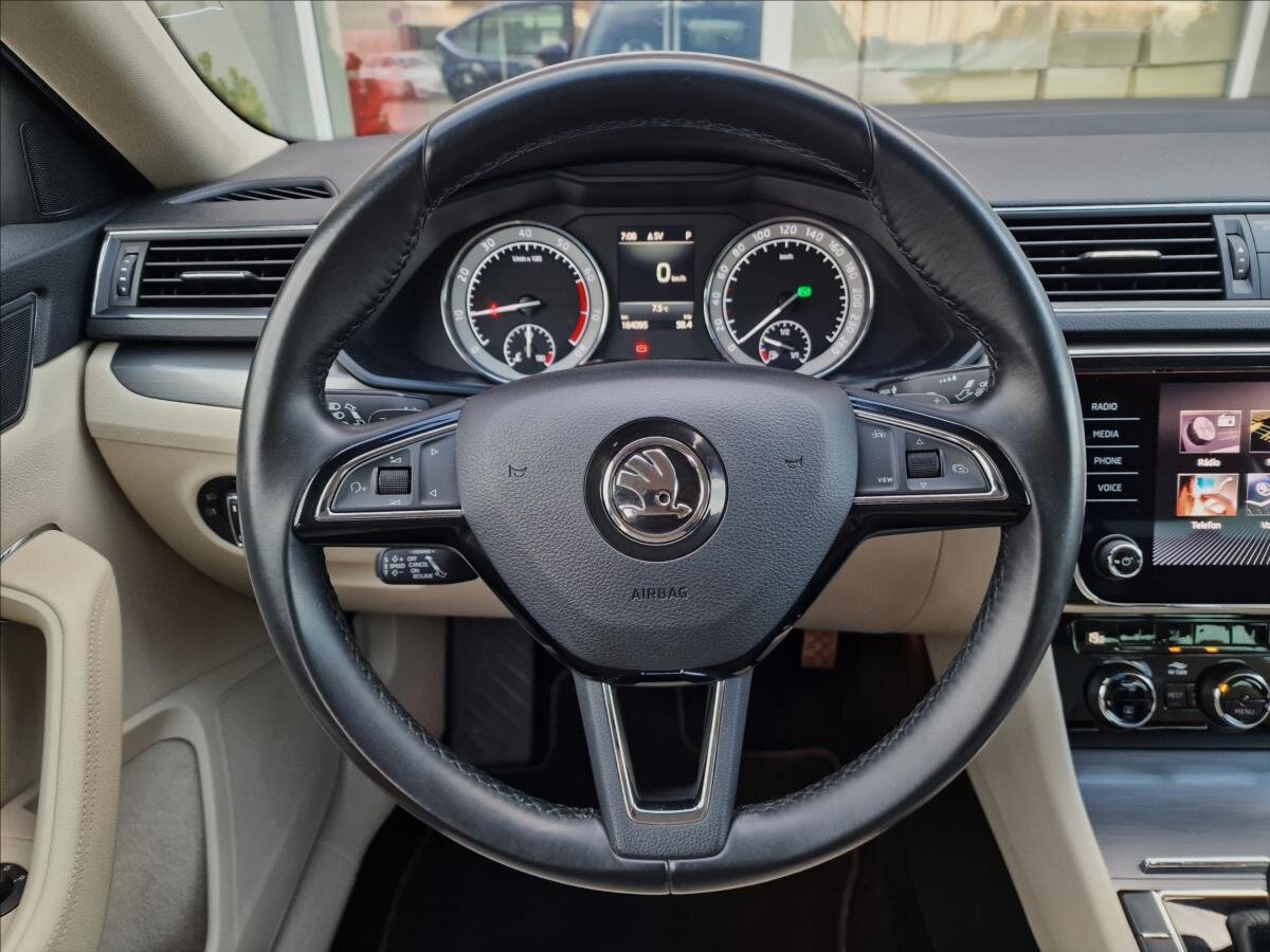 Škoda Superb Liftback 1,5 l 110 kw