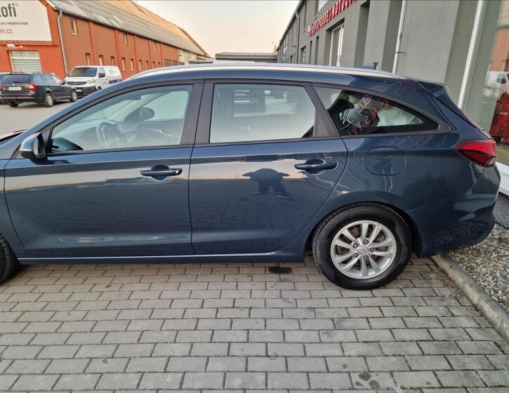 Hyundai i30 Kombi 1,6 l 85 kw