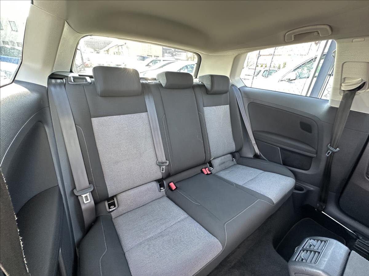 Volkswagen Golf Hatchback 1,2 l 63 kw