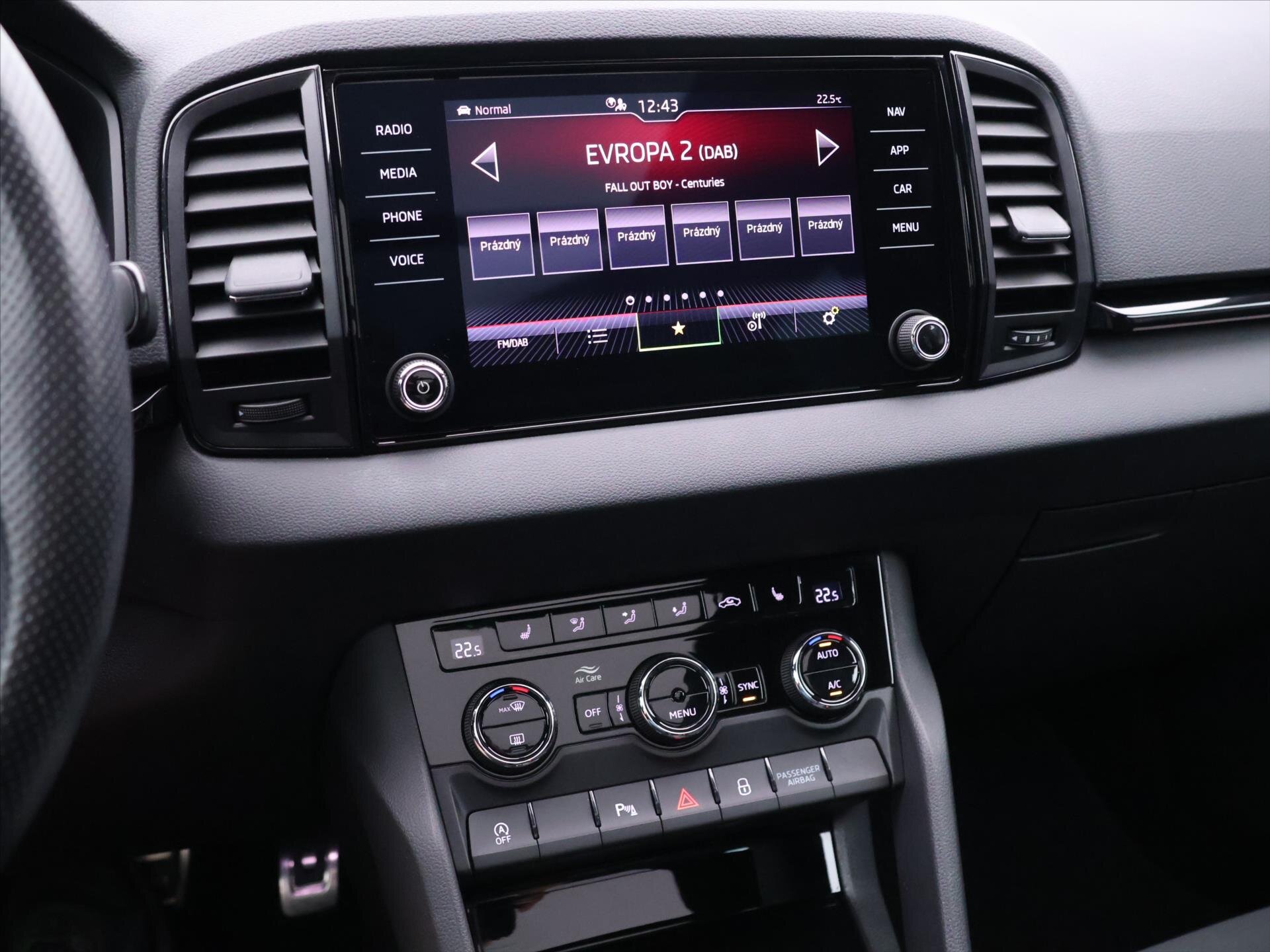 Škoda Karoq SUV 1,5 l 110 kw