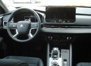 Mitsubishi Outlander SUV / Terénní 2,4 l 225 kw