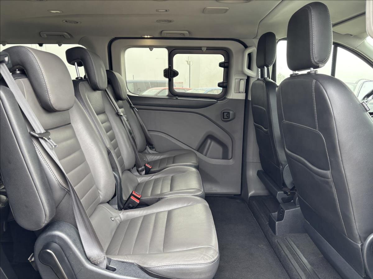 Ford Tourneo Custom Kombi 2,0 l 125 kw