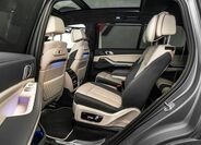BMW X7 14