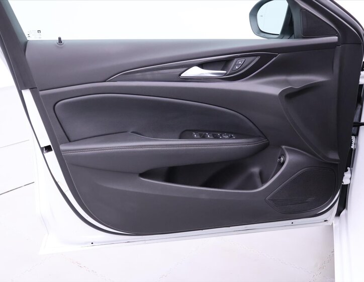 Opel Insignia Kombi 1,5 l 90 kw