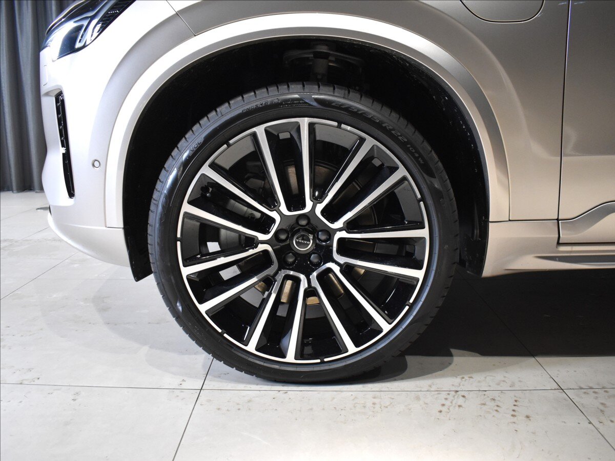 Volvo XC90 SUV 2,0 l 335 kw