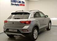 Volkswagen T-Roc SUV / Terénní 1,5 l 110 kw