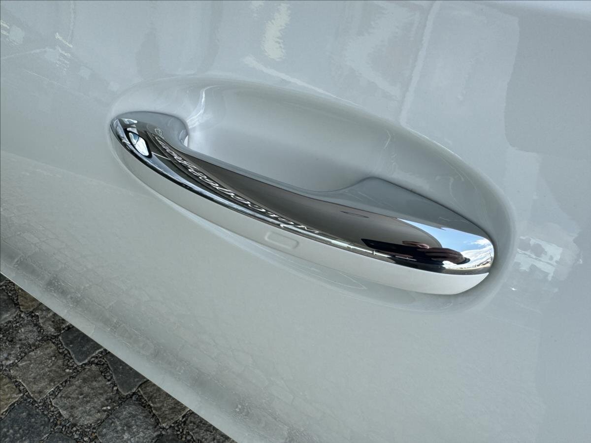 Mercedes-Benz Třídy C Sedan / Limuzína 2,0 l 147 kw