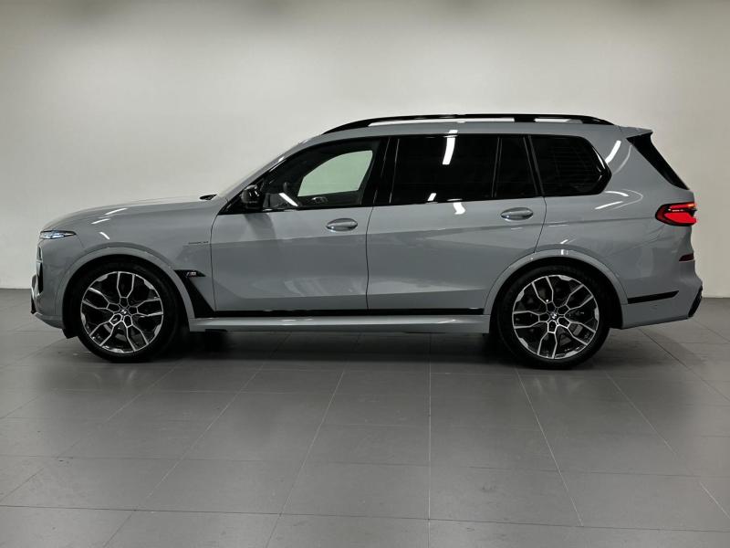 BMW X7 SUV 4,4 l 390 kw