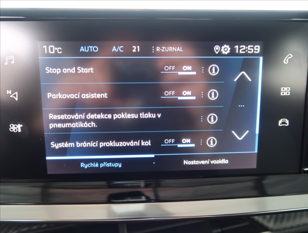 Peugeot 2008 Hatchback 1,2 l 96 kw