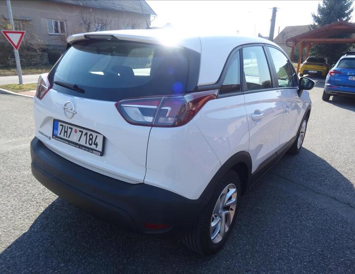Opel Crossland X 10