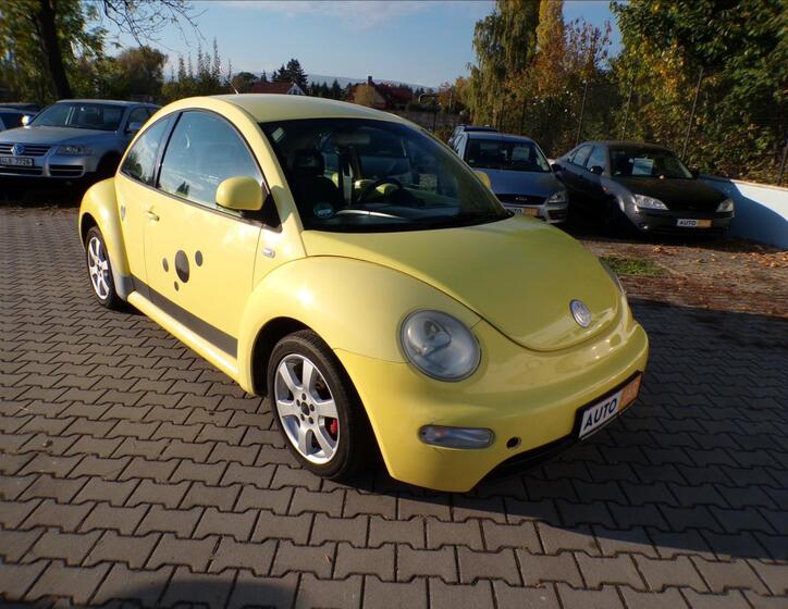 Volkswagen New Beetle 1