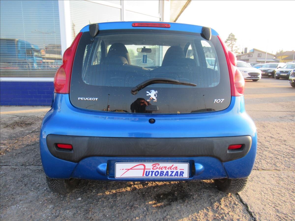 Peugeot 107 Hatchback 998,0 50 kw