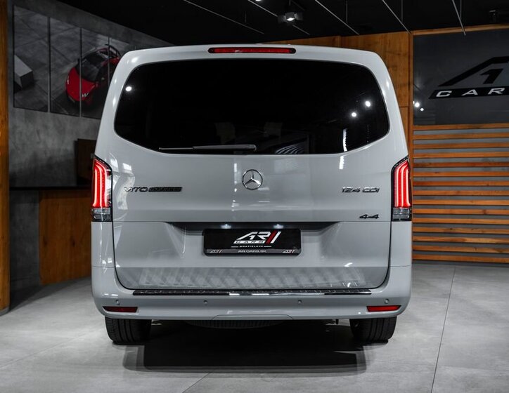 Mercedes-Benz Vito VAN / Minibus 2,0 l 174 kw