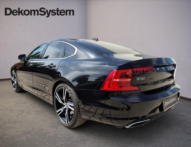 Volvo S90 Sedan 2,0 l 223 kw