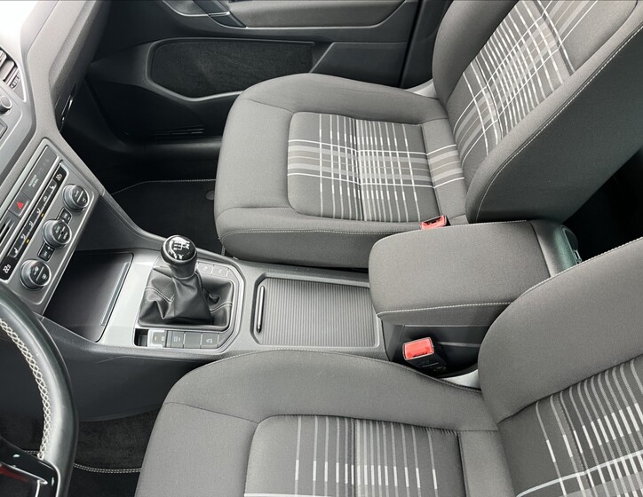 Volkswagen Golf Sportsvan 26