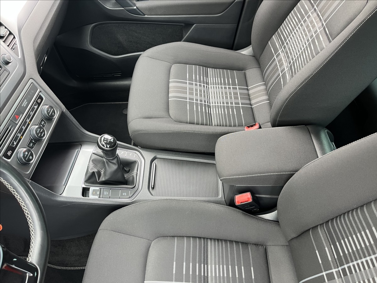 Volkswagen Golf Sportsvan